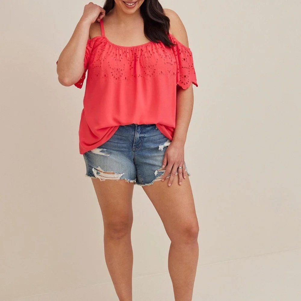 Torrid | Challis Embroidered Cold Shoulder Top NWT | Size 1 - Picture 12 of 13